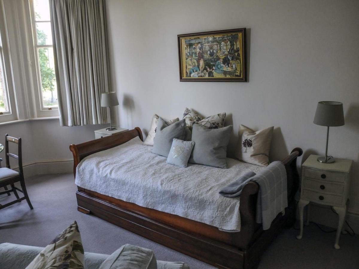 Saffrons Apartment Eastbourne Luaran gambar